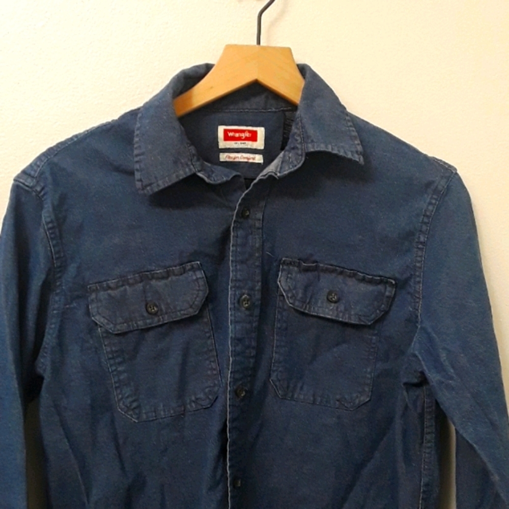Wrangler - Small Button Down Jean Shirt